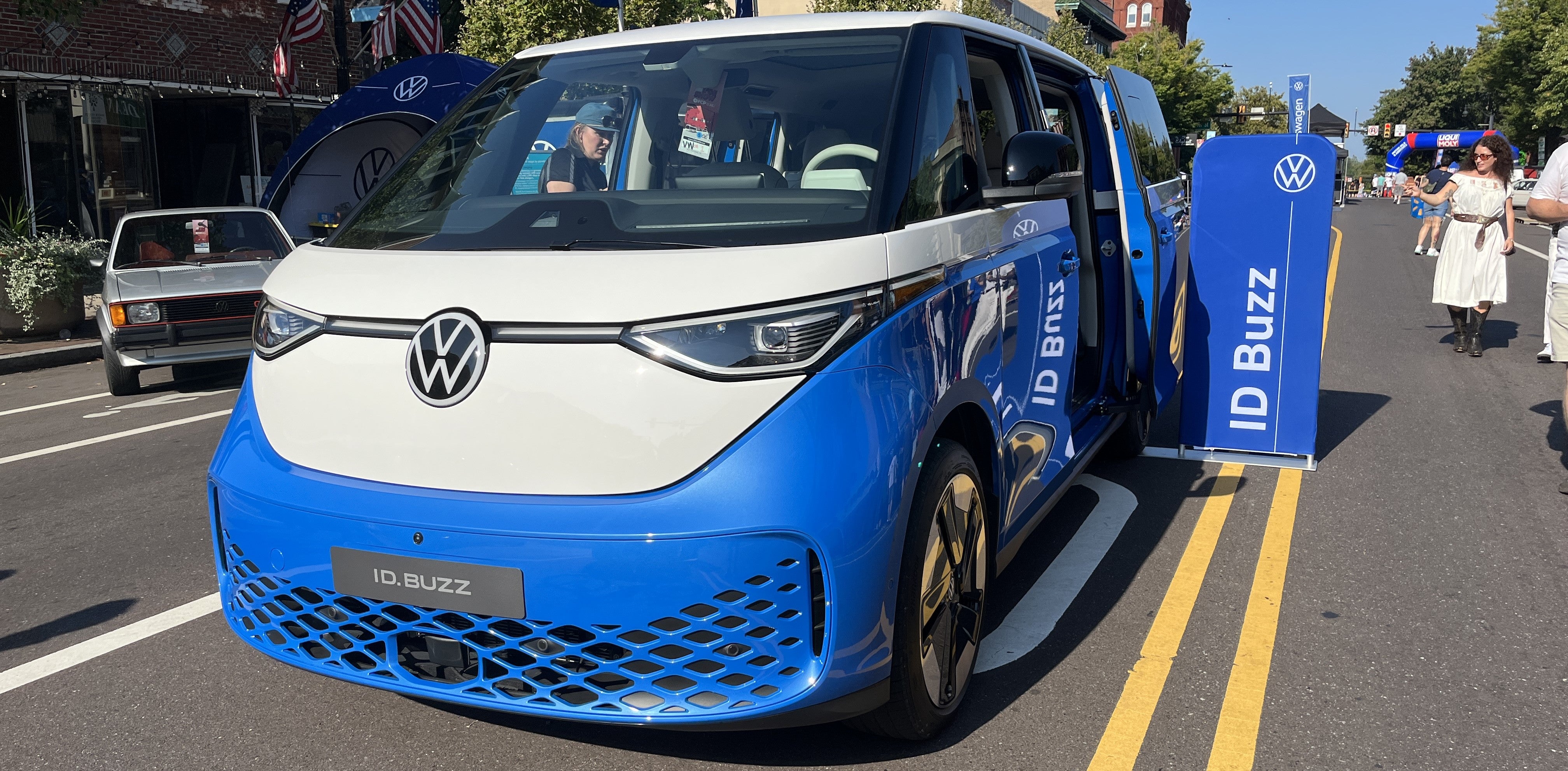 2025 Volkswagen ID.Buzz at L'oe Show