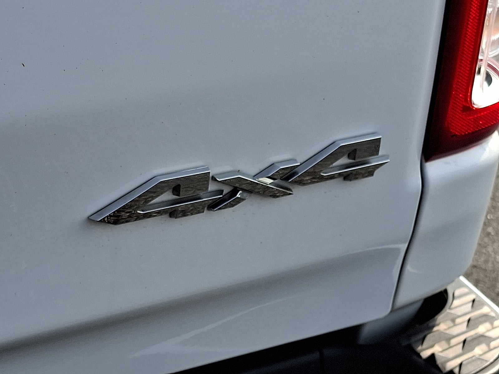 2022 RAM 1500 Big Horn Crew Cab 4x4 5'7" Box