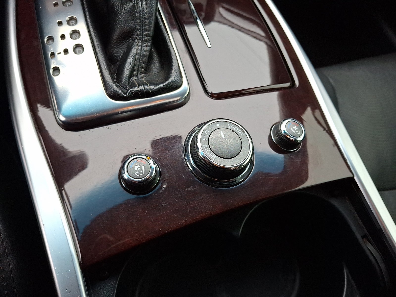 2016 INFINITI Q70 3.7X