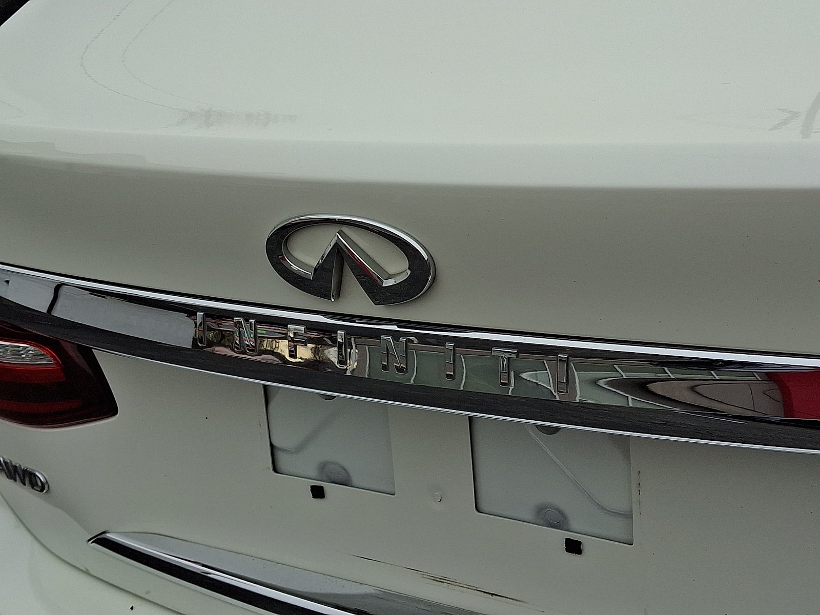 2016 INFINITI Q70 3.7X