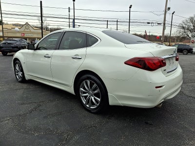 2016 INFINITI Q70 3.7X