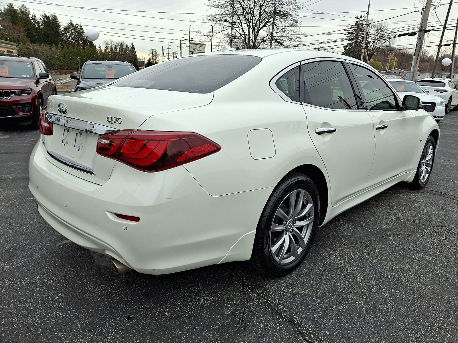 2016 INFINITI Q70 3.7X