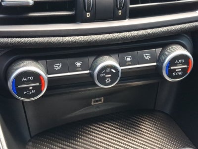 2017 Alfa Romeo Giulia Quadrifoglio Quadrifoglio RWD