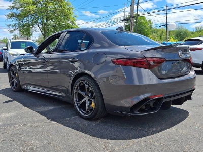 2017 Alfa Romeo Giulia Quadrifoglio Quadrifoglio RWD