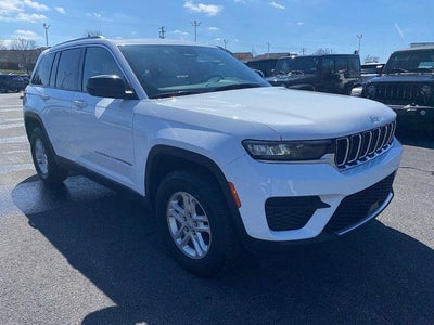 2022 Jeep Grand Cherokee Laredo
