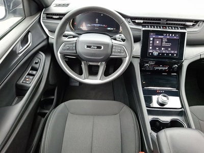 2024 Jeep Grand Cherokee L Laredo