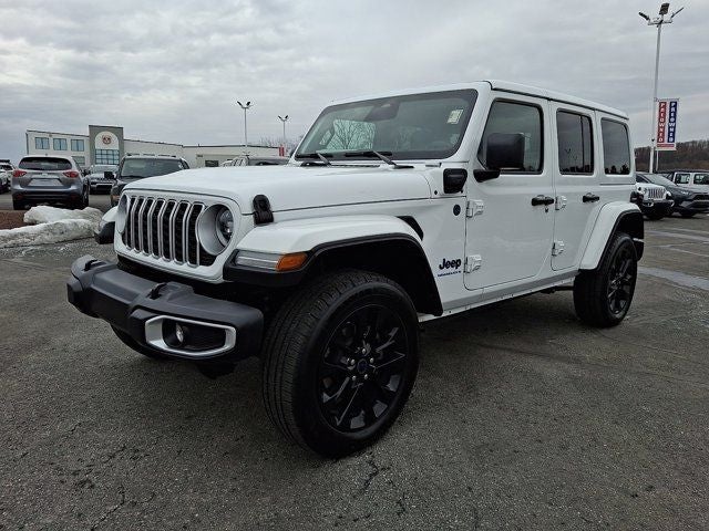 2025 Jeep Wrangler Sahara 4xe