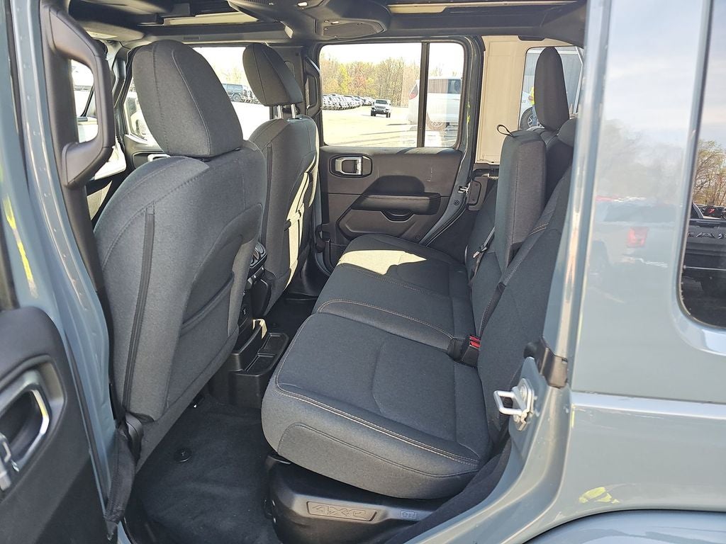 2025 Jeep Wrangler Sahara 4xe