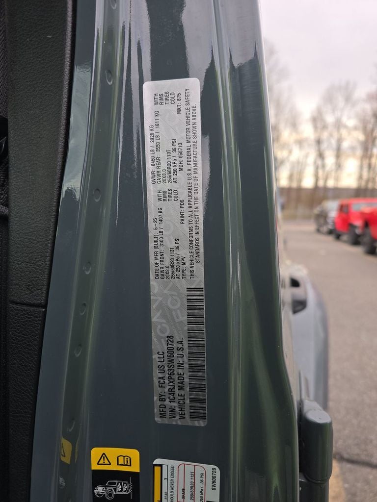 2025 Jeep Wrangler Sahara 4xe