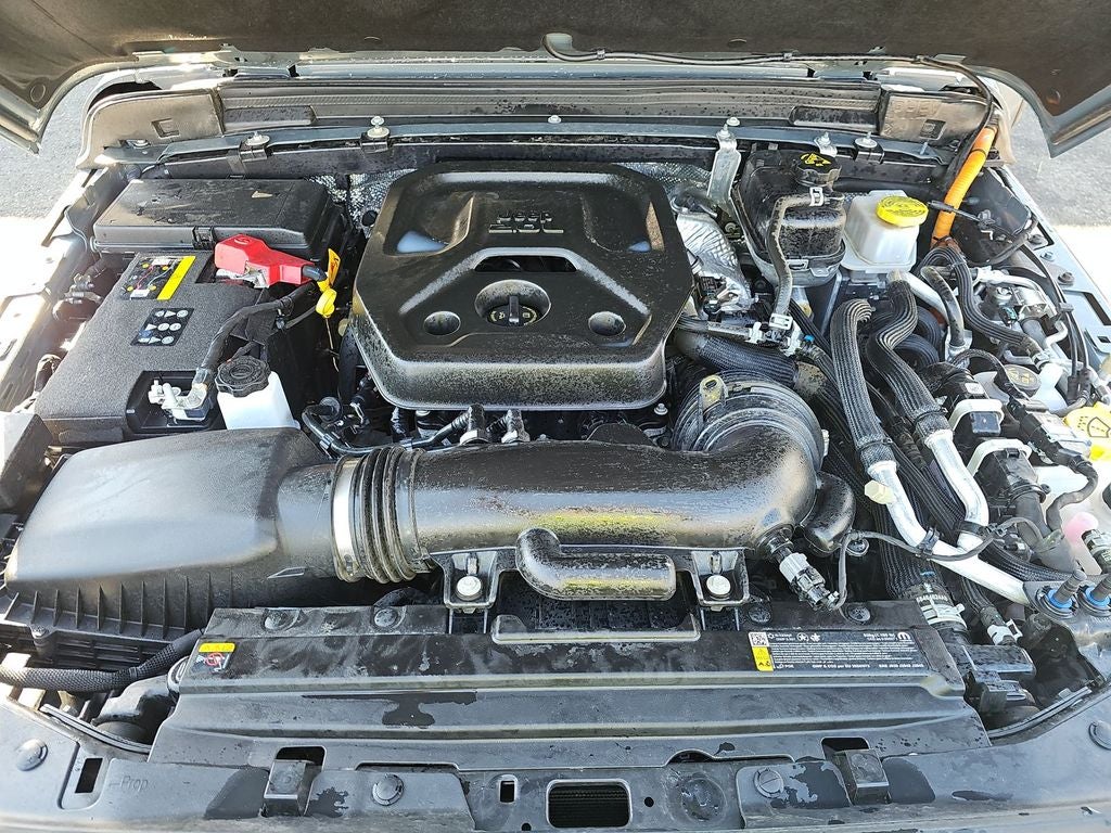 2025 Jeep Wrangler Sahara 4xe