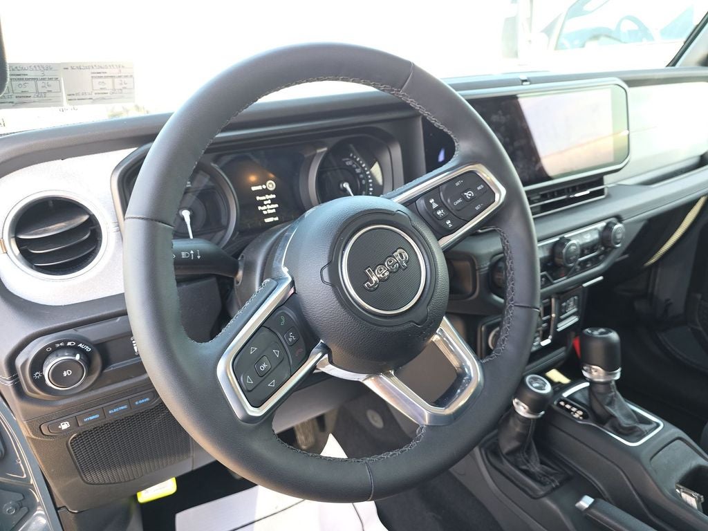2025 Jeep Wrangler Sahara 4xe