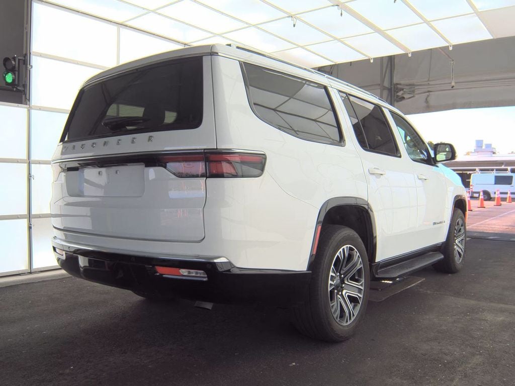 2024 Jeep Wagoneer Base