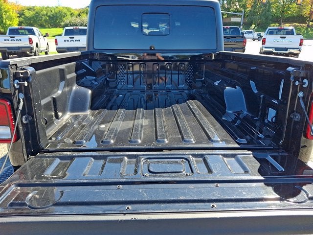 2024 Jeep Gladiator Sport S