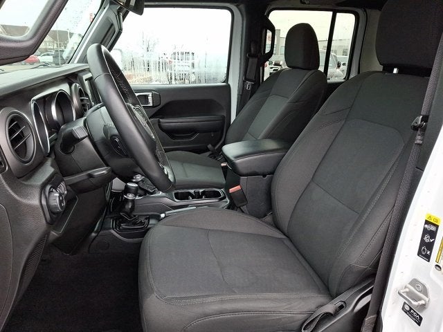 2022 Jeep Gladiator Sport