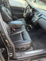 2009 Cadillac DTS Base
