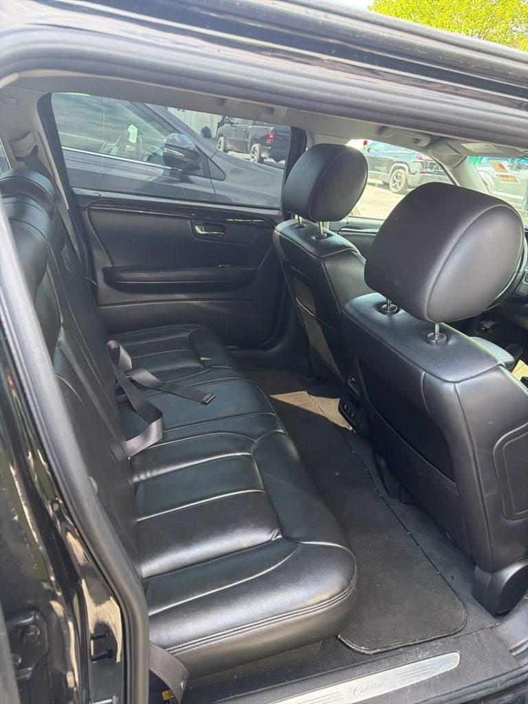 2009 Cadillac DTS Base