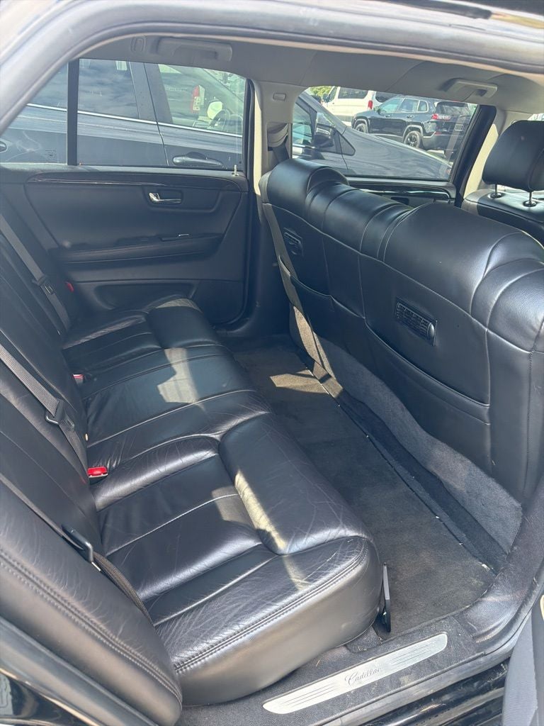2009 Cadillac DTS Base