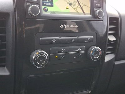 2015 Nissan Titan SV