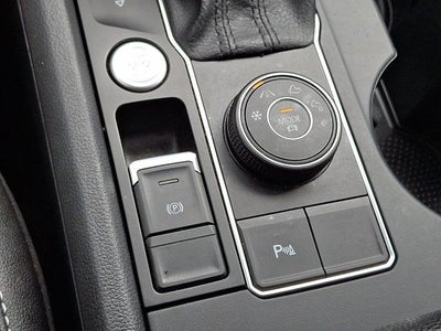 2020 Volkswagen Atlas Cross Sport 3.6L V6 SE w/Technology R-Line 4Motion