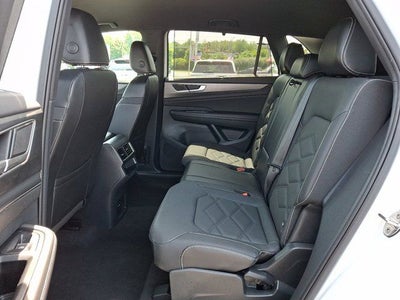 2024 Volkswagen Atlas Cross Sport 2.0T SE w/Technology