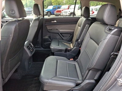 2022 Volkswagen Atlas 3.6L V6 SE w/Technology