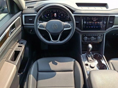 2022 Volkswagen Atlas 3.6L V6 SE w/Technology
