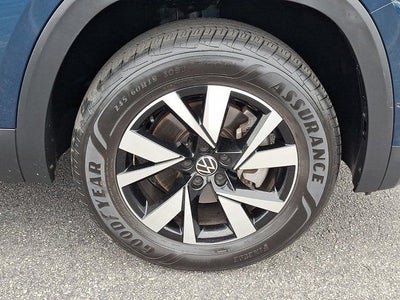 2023 Volkswagen Atlas Cross Sport 2.0T SE