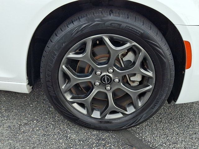 2015 Chrysler 300 S