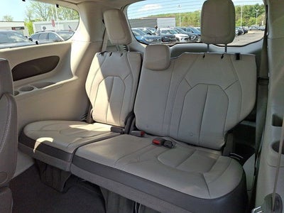 2017 Chrysler Pacifica Touring L