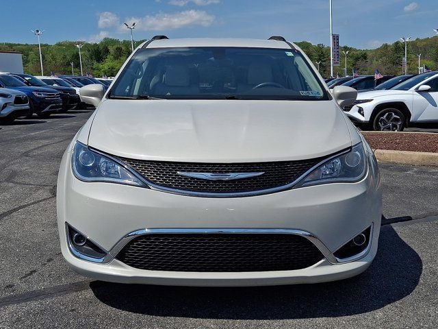 2017 Chrysler Pacifica Touring L
