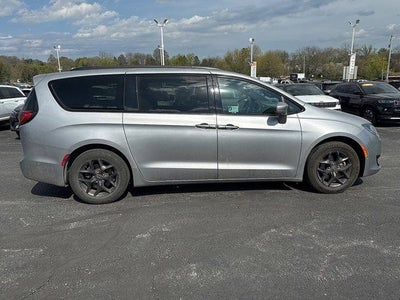 2019 Chrysler Pacifica Touring L Plus