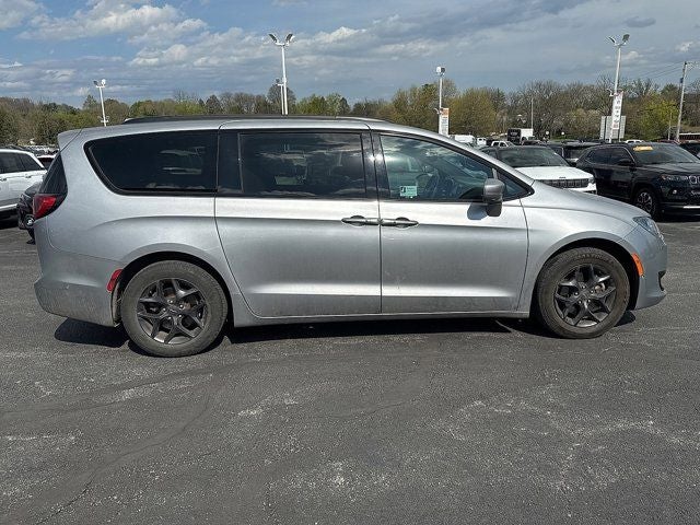 2019 Chrysler Pacifica Touring L Plus