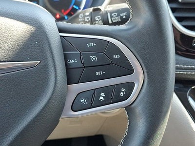 2023 Chrysler Pacifica Hybrid Touring L