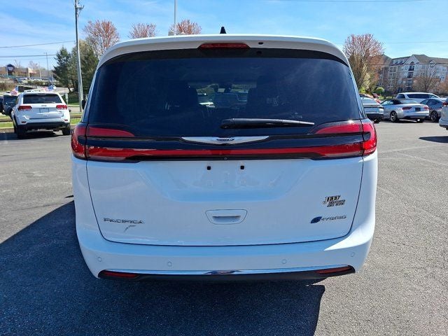2023 Chrysler Pacifica Hybrid Touring L