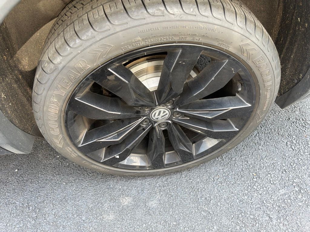 2021 Volkswagen Tiguan 2.0T SE R-Line Black