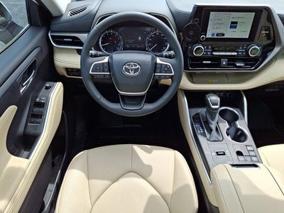 2024 Toyota Highlander XLE
