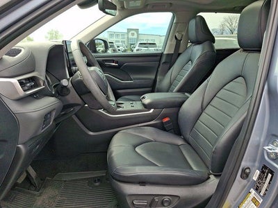 2024 Toyota Highlander XLE
