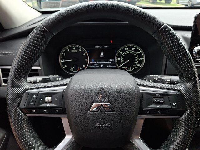 2022 Mitsubishi Outlander ES