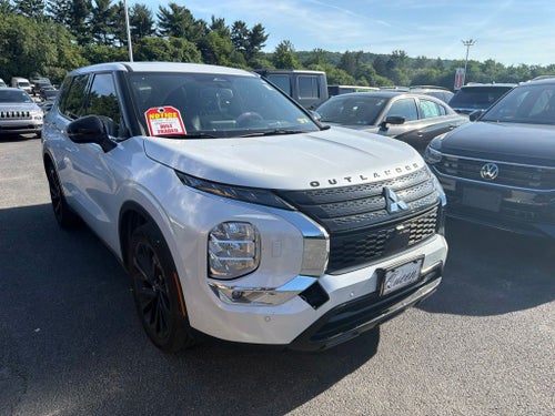 2022 Mitsubishi Outlander Black Edition