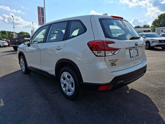 2023 Subaru Forester Base