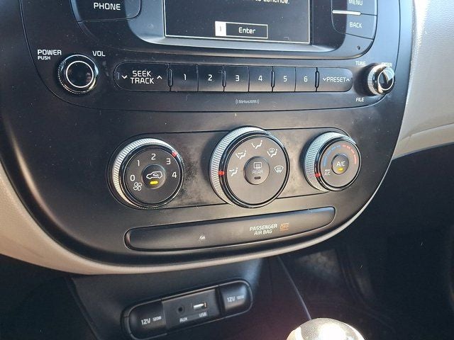 2017 Kia Soul Base
