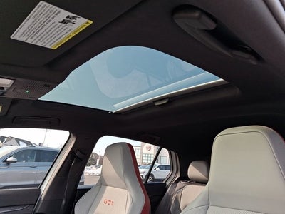 2025 Volkswagen Golf GTI 2.0T SE