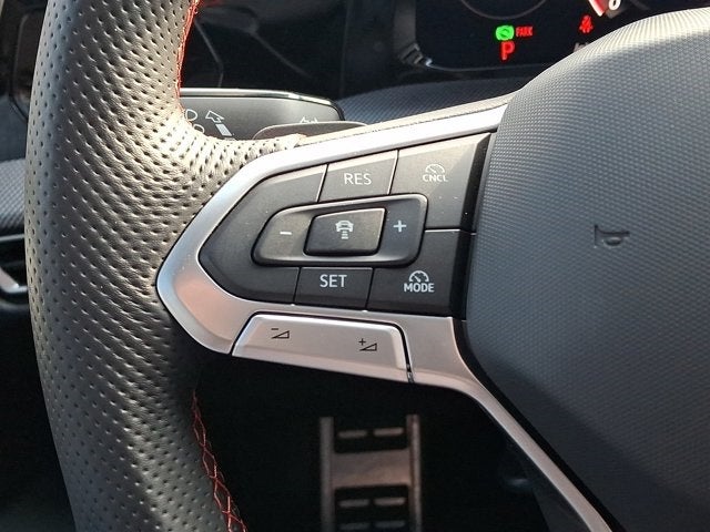 2025 Volkswagen Golf GTI 2.0T SE