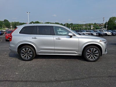 2020 Volvo XC90 T5 Momentum