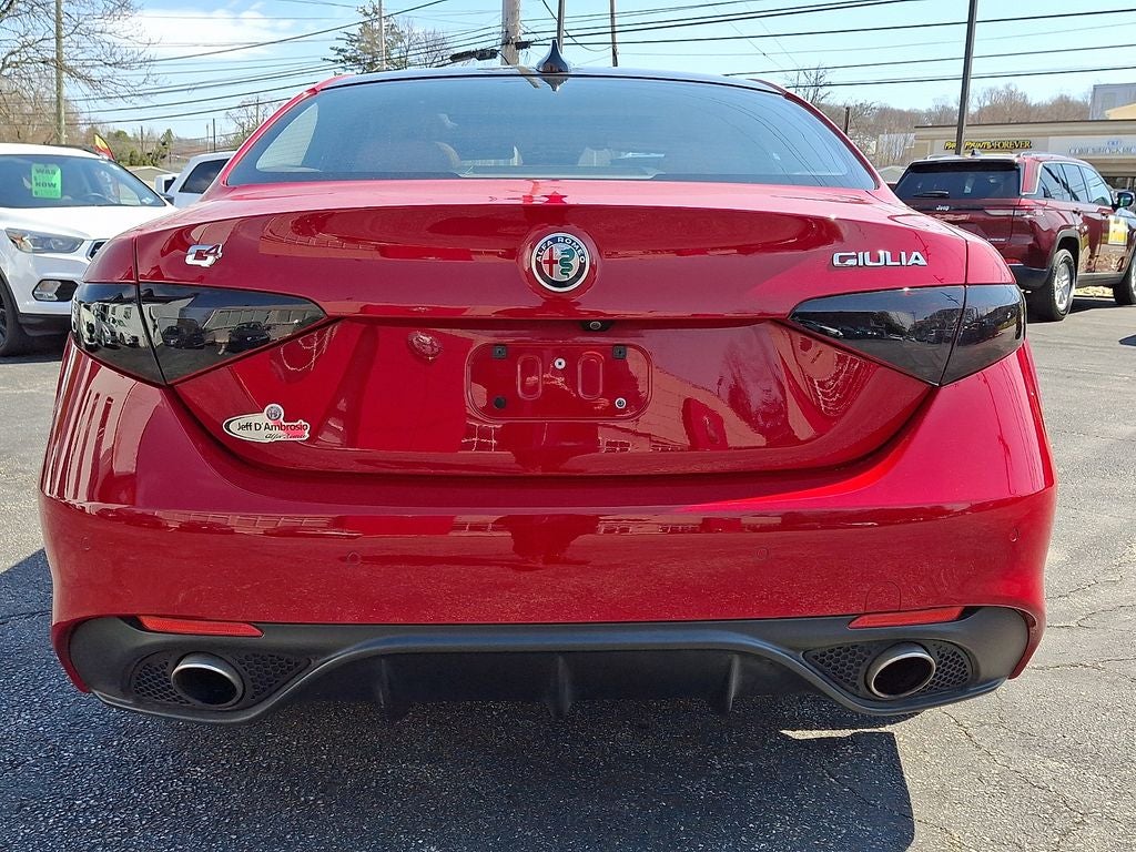 2019 Alfa Romeo Giulia Base