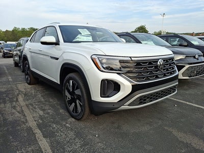 2026 Volkswagen Atlas Cross Sport 2.0T SE w/Technology