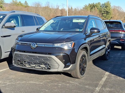 2026 Volkswagen Taos SE Black