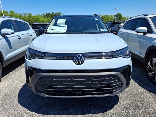 2026 Volkswagen Taos SE Black
