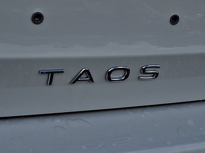 2026 Volkswagen Taos SE