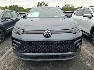 2026 Volkswagen Tiguan SE R-Line Black